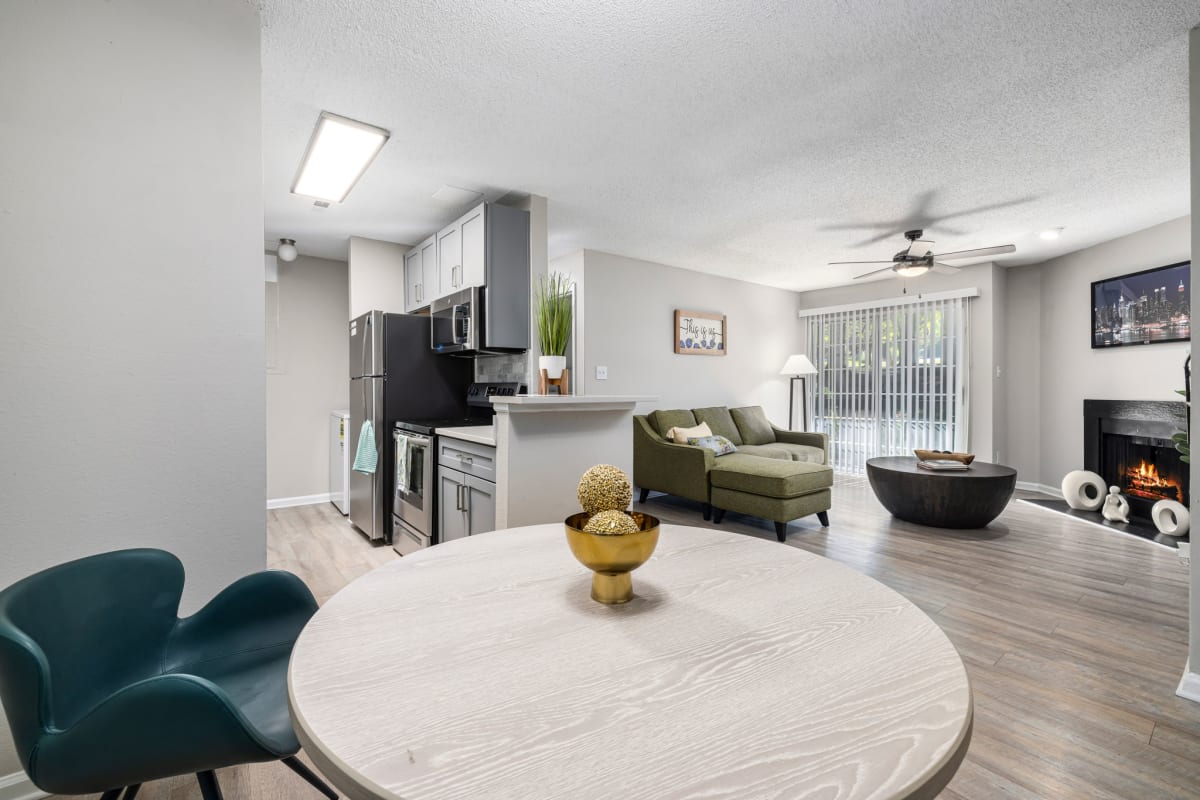 Apartments near Lynn Rd, Raleigh, NC View at Lake Lynn